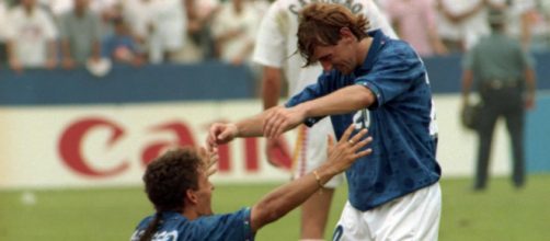 5 calciatori italiani che non hanno mai giocato gli Europei: da Rossi a Baggio.