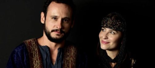 Isaque e Rebeca se encontram em 'Gênesis' (Divulgação/Record TV)