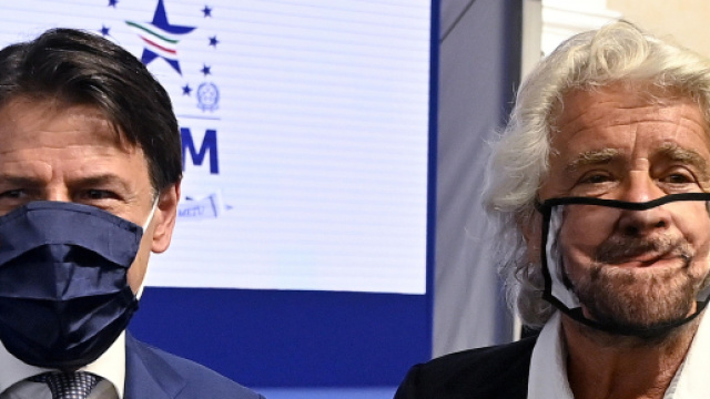 Grillo rompe con Conte: 'Non ha visione politica n&eacute; capacit&agrave; manageriali'.