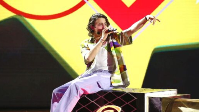 Sangiovanni ripercorre la sua esperienza ad Amici 20.