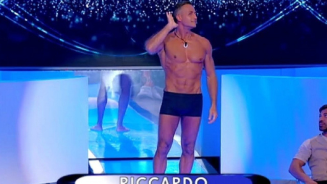 Uomini e donne, Riccardo Guarnieri sparisce dai social.