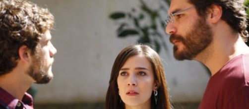 Rodrigo e Lúcio se enfrentam em 'A Vida da Gente'. (Reprodução/TV Globo)