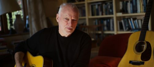 Pink Floyd: David Gilmour risponde alle accuse di Roger Waters.