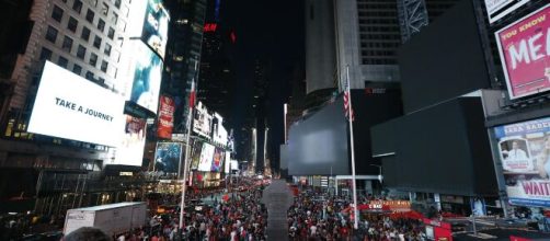 New York City power outage darkens Broadway, Times Square. [Image source/VOA News YouTube video]