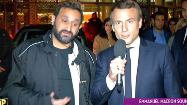 Cyril Hanouna et Emmanuel Macron dans TPMP. Source: capture d'&eacute;cran C8