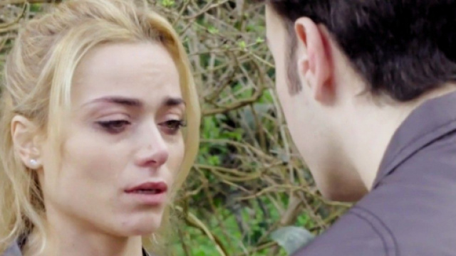 Un posto al sole: Patrizio e Clara sempre più vicini.