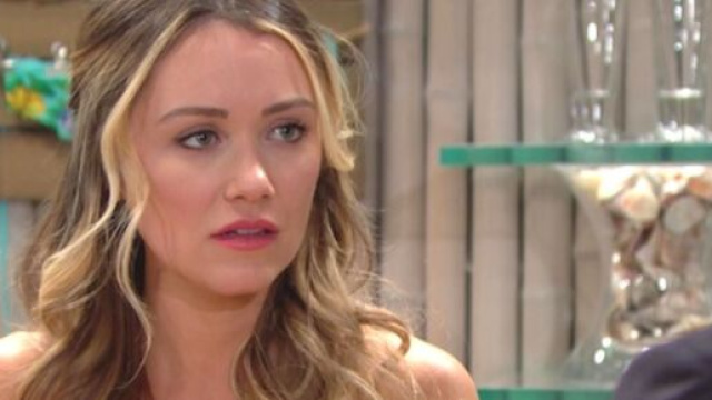 Flo è tenuta prigioniera da Sally.