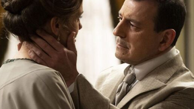 Una vita, trame Spagna: Marcos ritrova Felicia e annuncia il trasferimento ad Acacias.