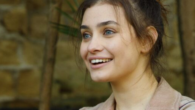 Un posto al sole, anticipazioni al 23/7: Silvia rivede Giancarlo, Samuel si dichiara.