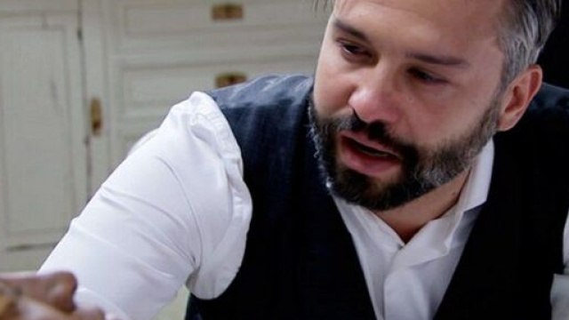 Una vita, spoiler al 24 luglio: Felipe sconvolto dalla morte di Marcia, Moncho malato.