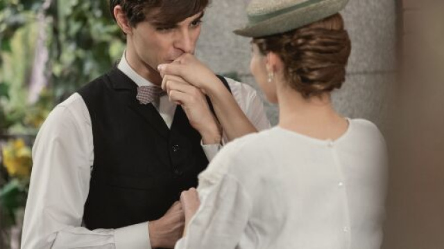 Una vita, spoiler Spagna: Cinta ed Emilio lasciano Acacias dopo le nozze.