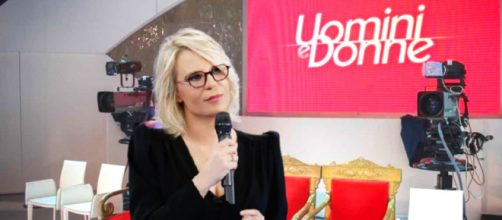 Anticipazioni Uomini e donne, Maria De Filippi sui nuovi tronisti a settembre: 'Voglio la vita vera'.