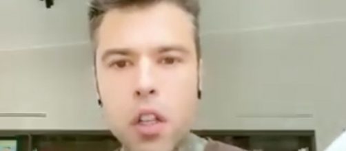 Fedez vs Codacons: 'Vergogna, raccolta fondi paragonata a Malika che comprò la Mercedes'.