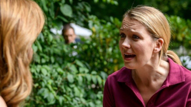 Tempesta d'amore: Selina si rende conto di esser stata avvelenata dalla sua amica.