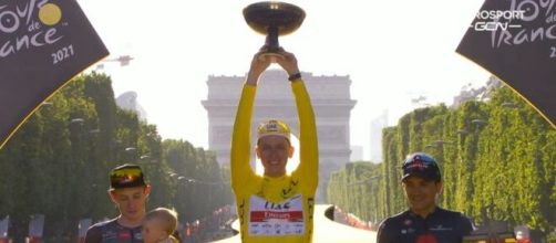 Il podio finale del Tour de France.