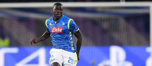 Napoli: De Laurentiis avrebbe rifiutato 30 milioni dal Manchester United per Koulibaly.