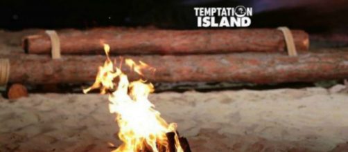 Anticipazioni Temptation Island: 2^ serata in onda il 5 luglio, Tommy chiamato a confronto.