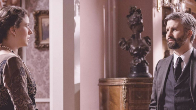 Una vita, anticipazioni spagnole: Genoveva inganna Felipe privo di memoria.