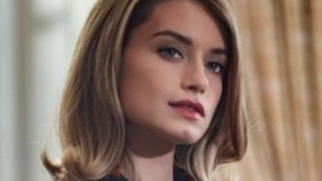 Il Paradiso delle Signore, Giulia Arena disperata sui social