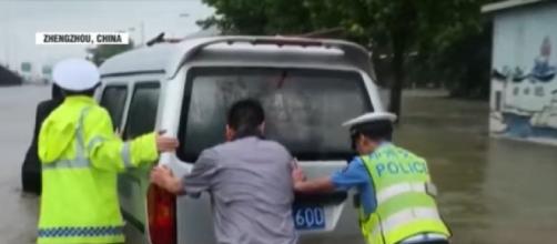 Central China floods: twenty-five die in 'worst rain for 1,000 years' (Image source: WION/YouTube)