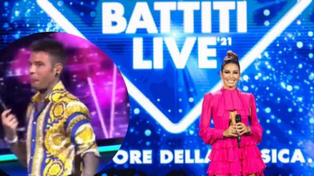 Battiti Live 2021, imbarazzo sul palco.