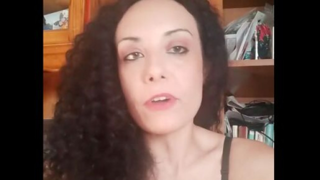 Ilaria Di Roberto ha rilasciato un video su Facebook.