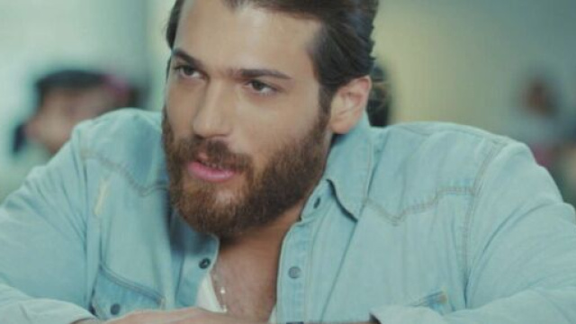 Can Yaman, brutte notizie su Sandokan.
