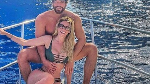 Can Yaman e Diletta sempre pi&ugrave; lontani e si parla di addio: i due scelgono il 'no comment'.