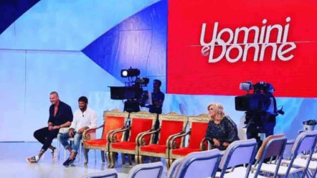 Uomini e Donne, quali cavalieri nel cast 2021/2022? Riccardo e Marco Firpo indecisi.