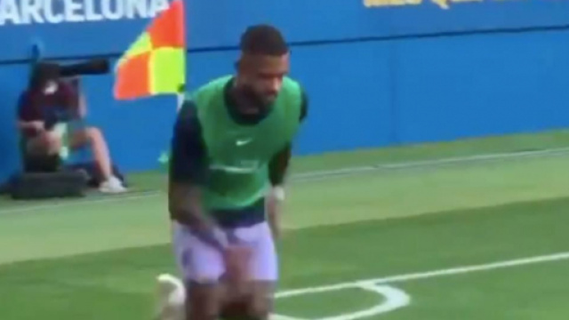 Memphis sous les couleurs du FC Barcelone à l'entrainement. (Crédit Twitter)