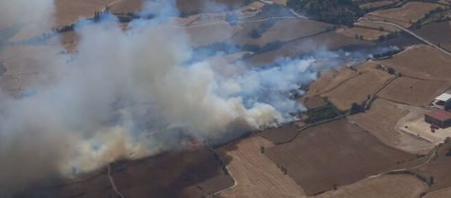 El incendio en Tarragona ha arrasado más de 1500 hectáreas y ha obligado a confinar dos municipios (vía Twitter, @bomberscat)