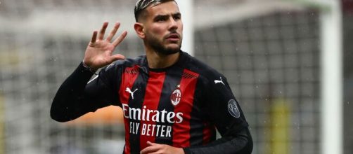 In foto Theo Hernandez, difensore del Milan.