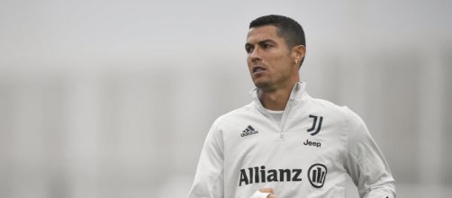 Cristiano Ronaldo si allena con la Juventus.
