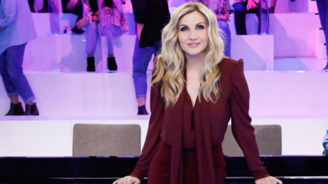 Amici 21, Lorella Cuccarini rompe il silenzio: 'Maria De Filippi mi ha appena confermata'.
