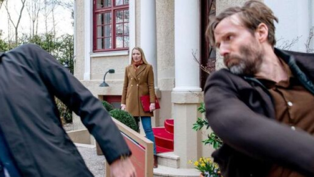 Tempesta d'amore, anticipazioni tedesche: Selina cede alla passione con Cornelius.