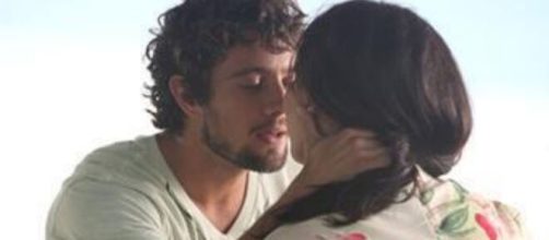 Rodrigo e Manuela em 'A Vida da Gente'. (Reprodução/TV Globo)