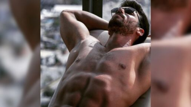 Can Yaman fuori dal pomeriggio di Canale 5.