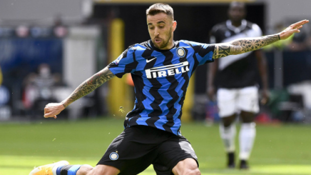 In foto Vecino, centrocampista dell'Inter.