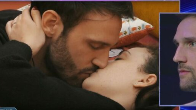 Andrea Zenga e Rosalinda Cannavò, vacanze separate: lui torna dai familiari, lei a Napoli.