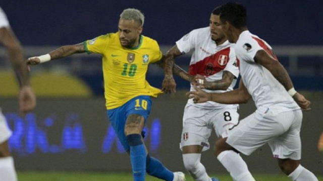 L'incroyable action de Neymar sur le but de Paqueta (Credit : capture Youtube)