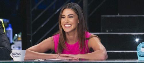 Belen Rodriguez Potrebbe Essere Sostituita A Tu Si Que Vales Al Via Le Registrazioni