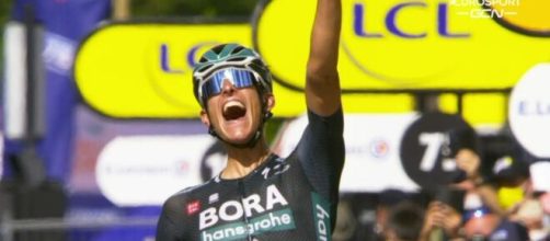 Nils Politt vittorioso nella 12° tappa del Tour de France.