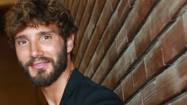 Stefano De Martino sarebbe preoccupato da Cattelan.