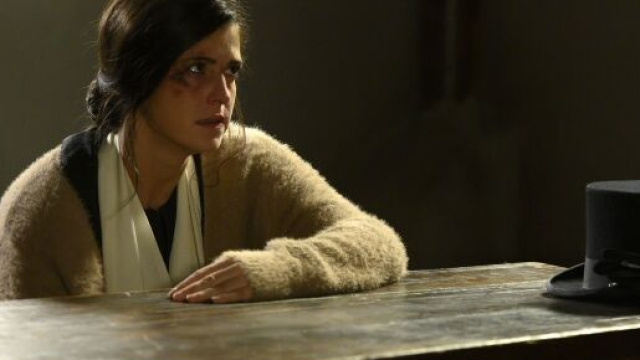 Una vita, spoiler 11-17 luglio: Cinta ed Emilio decidono di sposarsi, Maite picchiata in carcere.