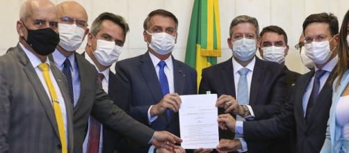 MP do Auxílio Brasil é entregue por Bolsonaro a Arthur Lira (Cleia Viana/Câmara dos Deputados)