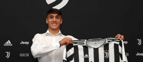 Emanuele Zuelli, centrocampista della Juventus Under 23.