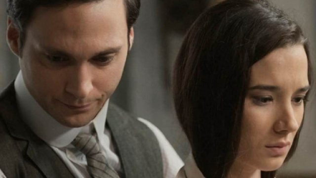 Una vita, trame 13-14 agosto: Genoveva verr&agrave; portata in prigione.