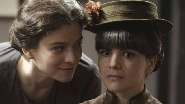 Una Vita, spoiler al 22 agosto: Genoveva scopre i segreti di Laura, Bellita non vuole che Josè vada in America