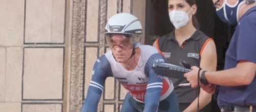 Giulio Ciccone al via della Vuelta Espana.