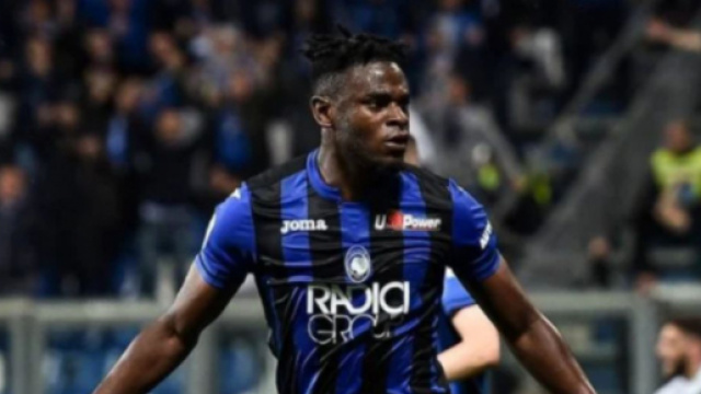 In foto Duvan Zapata, punta dell'Atalanta.
